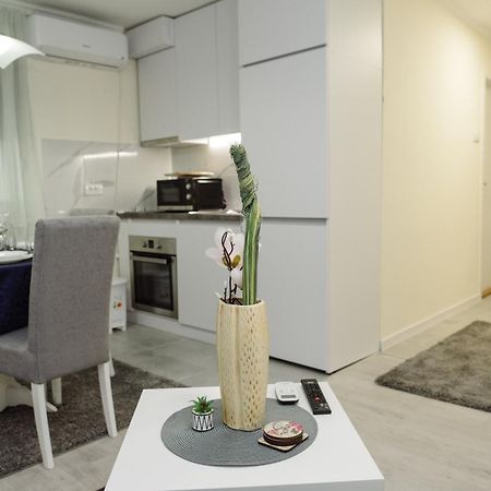 Dill Apartment Subotica Buitenkant foto