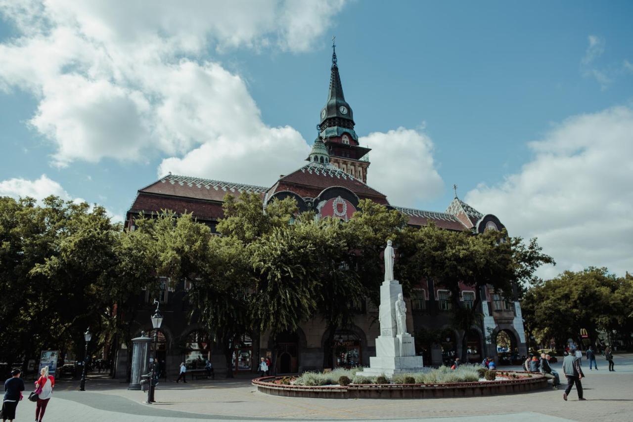 Dill Apartment Subotica Buitenkant foto
