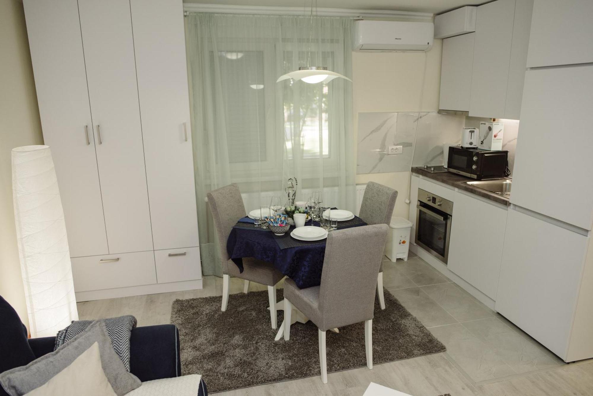 Dill Apartment Subotica Buitenkant foto