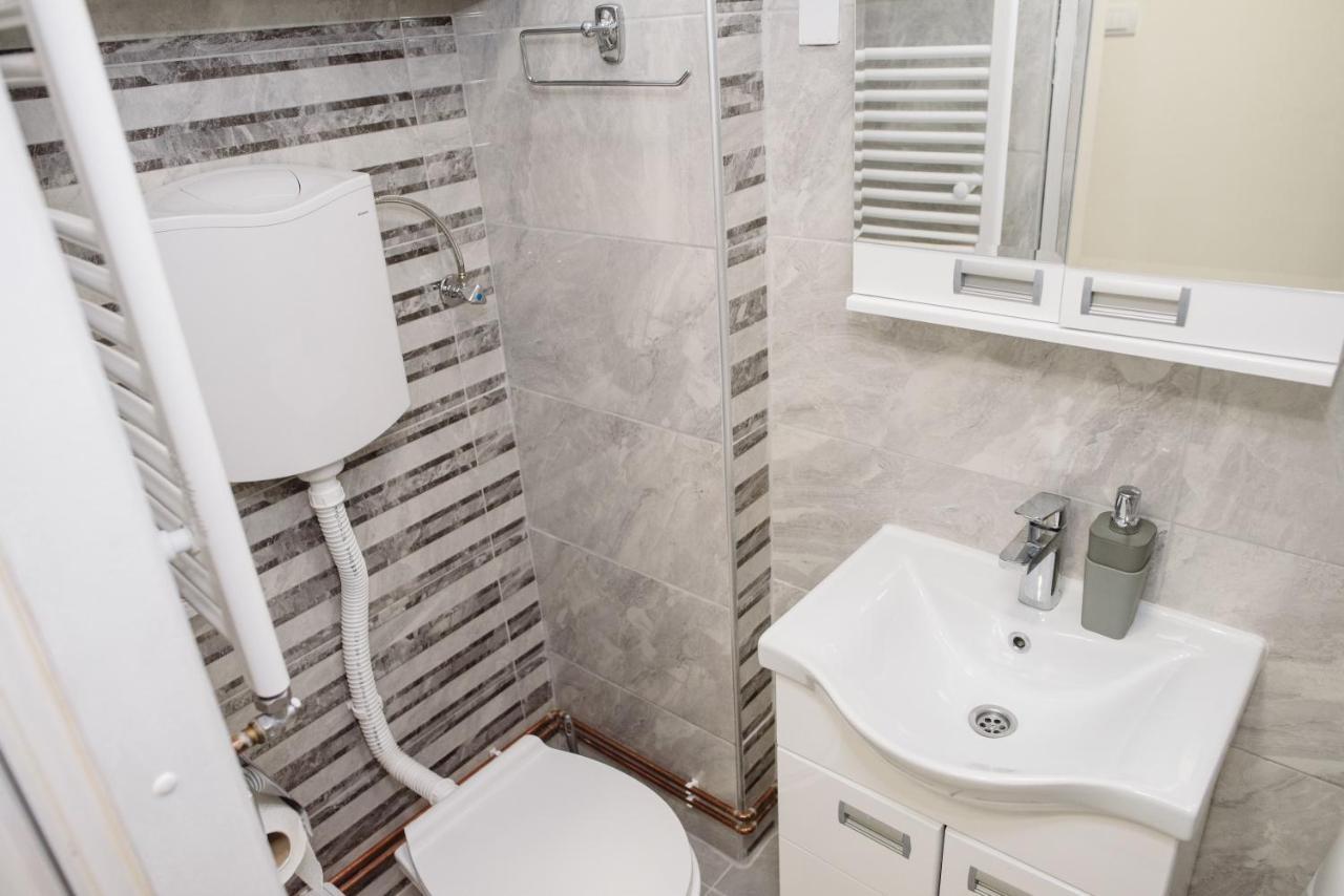 Dill Apartment Subotica Buitenkant foto