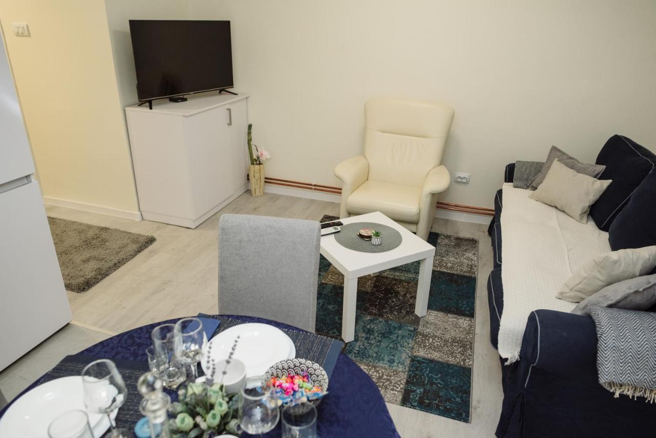 Dill Apartment Subotica Buitenkant foto